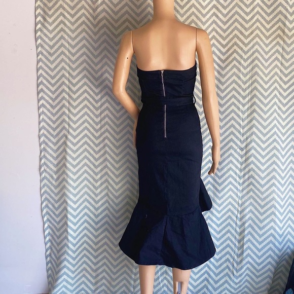 Lilly’s Kloset Fish Tail Dress - Picture 2 of 3